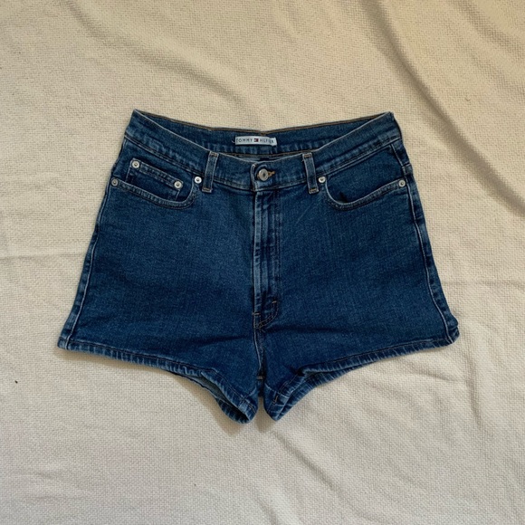 Vintage Tommy Hilfiger high waist shorts - Picture 1 of 4
